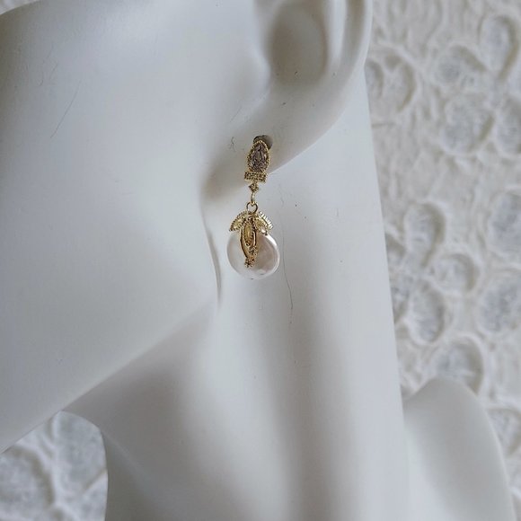 Freshwater pearl 14kt gold plated drop earrings NEW - Picture 4 of 7